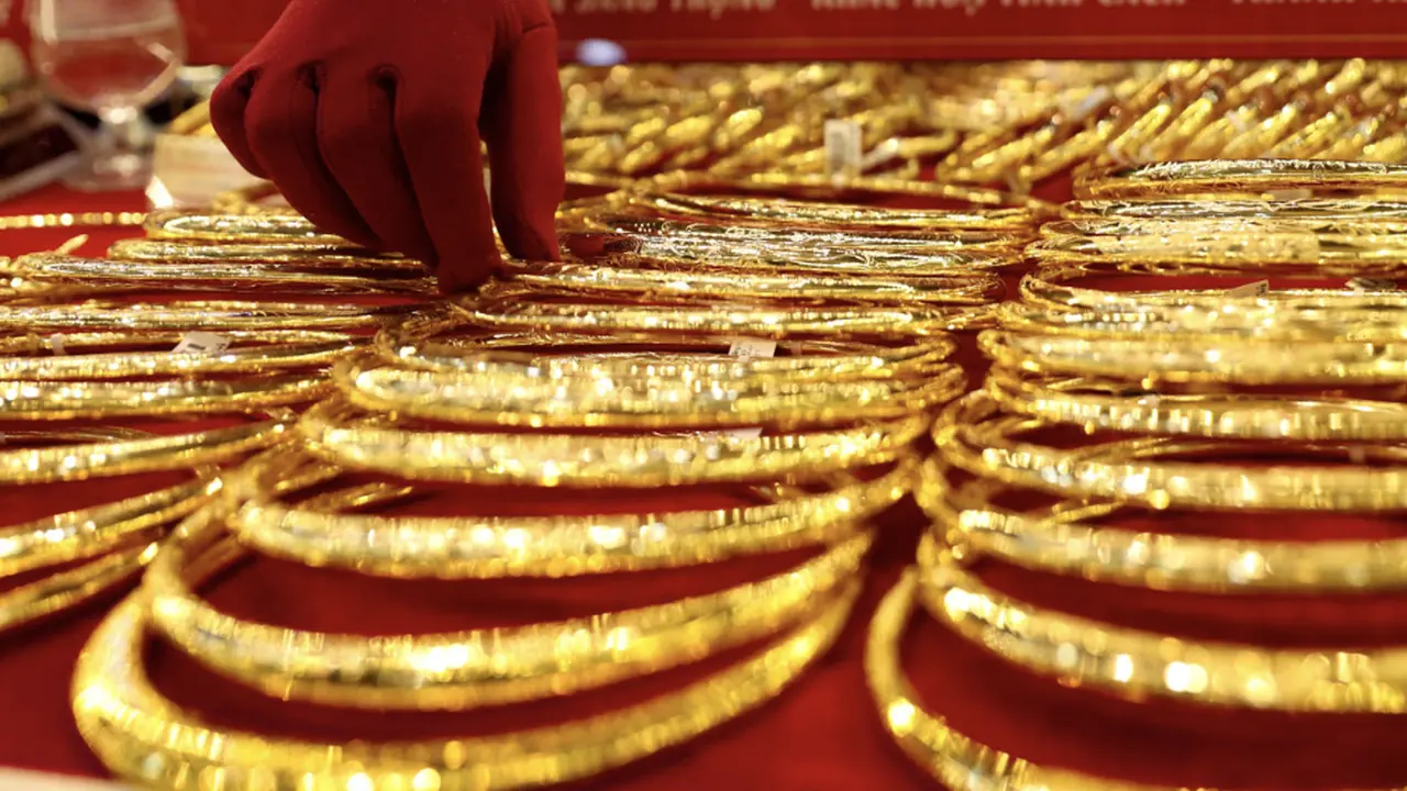 دولة مفاجئة تتصدر قائمة أكبر احتياطيات الذهب في منطقة جنوب شرق آسيا